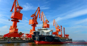 橡膠改性環(huán)氧增韌固化劑，賦予固化物類似橡膠的彈性，有效吸收沖擊能量